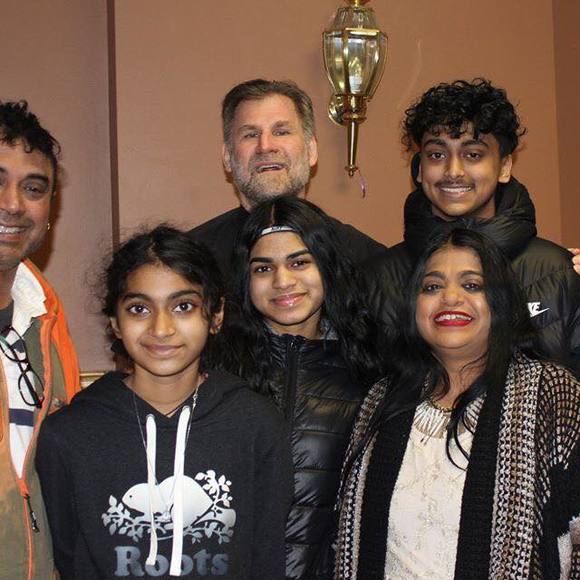 Meet your Posher, Marisa - Picture 1 of 1